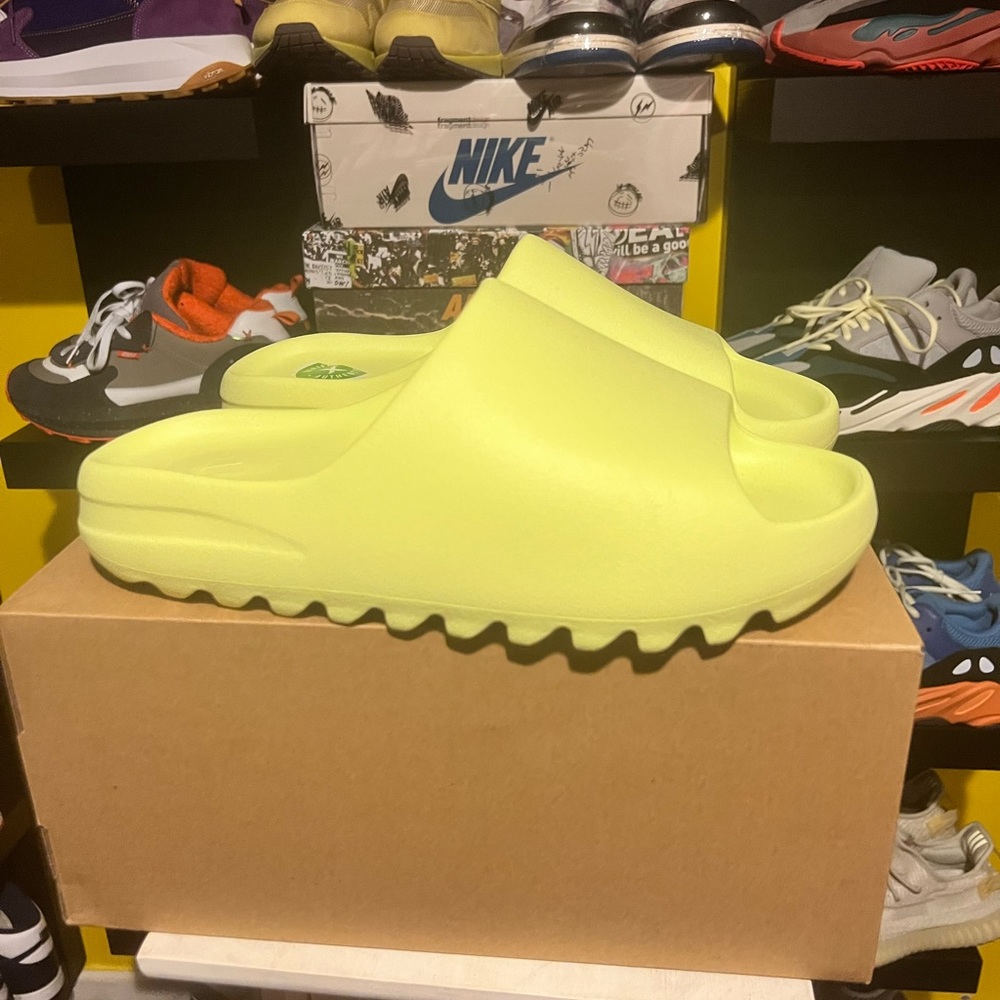 Adidas Yeezy Slide green glow